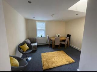 34 - Room 2 - Uplands - Swansea - 1