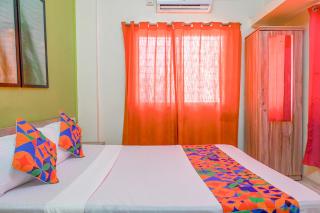 FabHotel Saraswati Niwas - Pune - 1