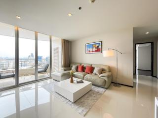 Spacious City 118 SQM Fast WiFi BTS Chong Nonsi - Bangkok - 9