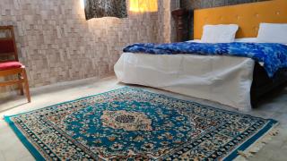 Roshan Taj Homestay & Guest House Hostel - 8