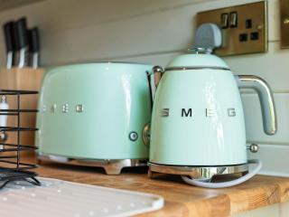 Rose Hut Hideaway - Uk50233 - Banstead - 1