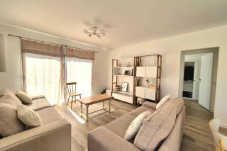 Pleasant house with garden near the sea - 9