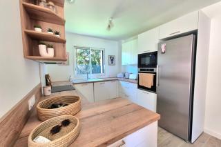 Pleasant house with garden near the sea - 4