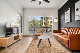 Boulevard Stays Quiet Modern 2BR Pickleball Pool Parking Gym 05 - Chandler - 0