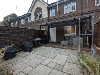 3-Bed Home with Patio Near Deansgate & City Centre - Manchester - 8