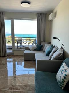 Sunrise Apartment - 8