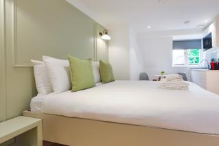 Leather Lane Concept Apartments - 5