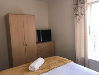 34 - Room 6 - Uplands - Swansea - 0