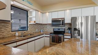 Claje Sunset! Beachfront condo at Victoria del Mar 1E - 5