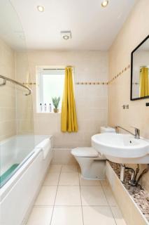 Two-storey flat for Contractors and Families - Sheffield - 4