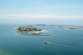KeyRock - Stylish 2BR Apt with Palm Jumeirah View, Balcony , Pool & Gym Access - 5