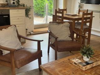 Cotswolds Cottage Farm Stay The Bullpen - Lechlade - 1