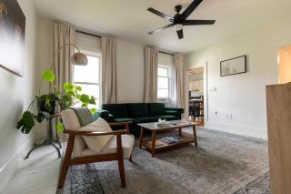 Charming & Newly Renovated 2BR in St Albans - Saint Albans - 4