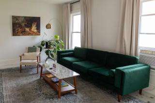Charming & Newly Renovated 2BR in St Albans - Saint Albans - 2