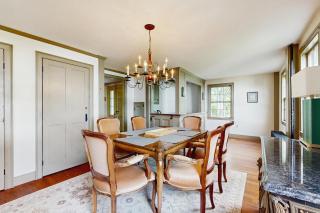 Kingdom Valley Farmhouse - 1