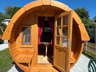Schlaf-Fässer am Campingplatz Lienheim - 1