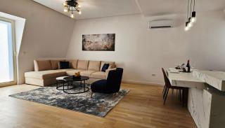 ROYAL Residences - 9