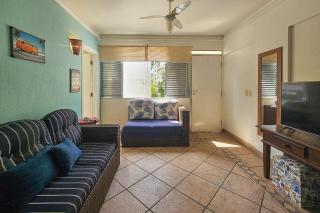 1E - Pe na Areia da Praia do Tombo, 3 Quartos, Ar Cond, 2 WC, 1 vaga e Roupas de Cama - 1