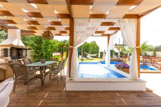 Eva & Dimitrios Villas, Captivating Oasis with Pools & BBQ, By ThinkVilla - 3