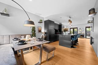 Cityscape MCR Townhouse - Free parking & garden - 0