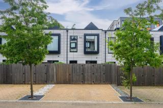 Cityscape MCR Townhouse - Free parking & garden - Manchester - 5