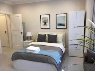 Private Studio flat close to central London - 2