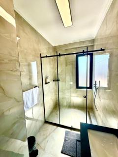Luxurious & Spacious Old Bazaar Apartment - 2