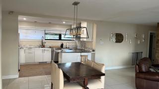 Cozy Riverside Home Retreat - Laval - 7