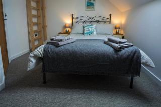 Stylish Townhouse in Portland, Dorset - Castletown - 8