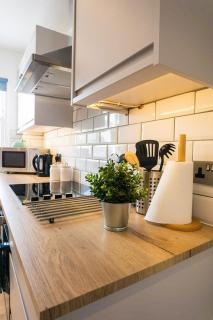Stylish Townhouse in Portland, Dorset - Castletown - 6