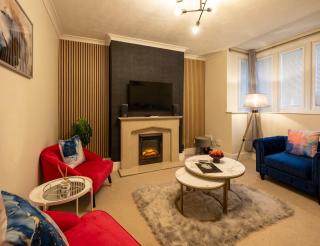 Modern 5-Bedroom Home, Guests 7, Secure Parking and Fast Wi-Fi, Ideal for Families & Contractors - 8