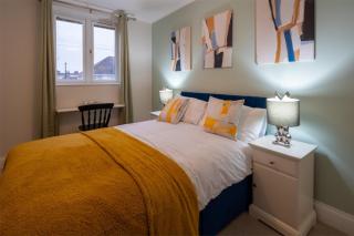 Contractor Stay- Stylish 5 BR - Parking - Free WiFi - Amazing Deals - Bristol - 4