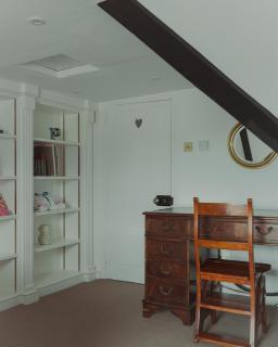 Stylish Lewes Apartment - Gorgeous Views - 4