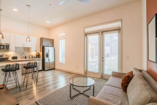Boulevard Stays Modern Roosevelt Row Suite 1BR Pool Gym 2 - Phoenix - 6