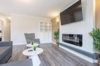 Soothing Minimalist Escape - Suite with Balcony & Fireplace - Vancouver - 7
