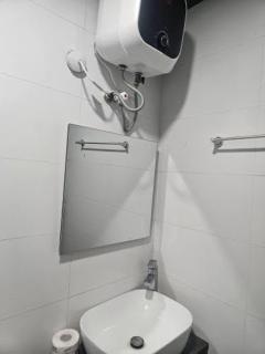 I bedroom apartment with 24hrs power supply - Lagos - 9