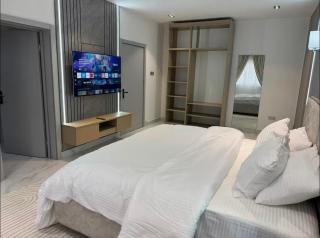 Central District three bedroom apartment in VI with pool - 8