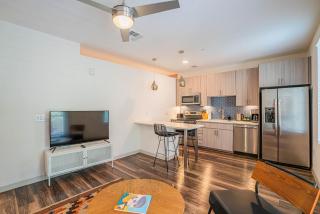 Boulevard Stays Modern Roosevelt Row Suite 1BR Pool Gym 7 - Phoenix - 5
