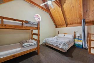 Rustic Charm, by the beach - 9