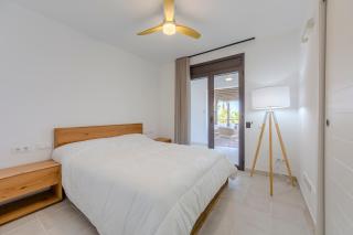 2BR # Sea views apartment # Terrace&Sunbeds - 6