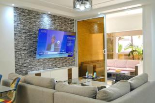 Ajjana Palace Gym, Rooftop, Massage Room, Pool - Dakar - 1