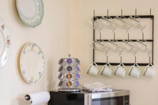 Central Picton Apartment, Sleeps 8; The Iron Horse - Picton - 4