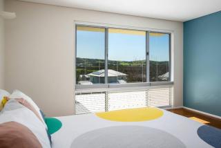 Walk to the beach - Family friendly - Wifi - The Tall House - Hayborough - 3