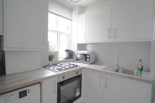 10 Minutes to Tower Bridge , Smart TV, Free Wifi - 1