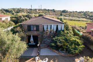 House 6 beds surrounded by greenery between Badesi and Isola Rossa - Trinità d'Agultu e Vignola - 0
