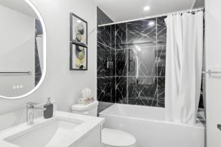 Cozy 2 bed Basement in SW Calgary Close to Banff, Spruce Meadows - Calgary - 8
