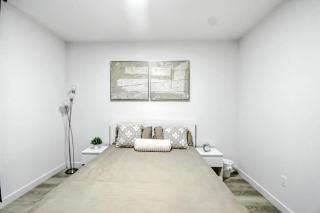 Cozy 2 bed Basement in SW Calgary Close to Banff, Spruce Meadows - Calgary - 5