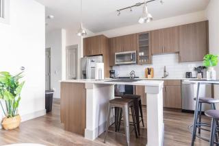 Boulevard Stays Luxurious 1BR Suite Pool Parking Gym Access - Richardson - 5