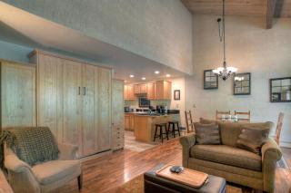 Tamarron Gambel Oak 778 - Red Rock Rest - Durango CO - 3