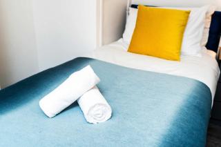 4 Bedroom Apartment with 6 Single Beds, Sheffield City Centre - 5